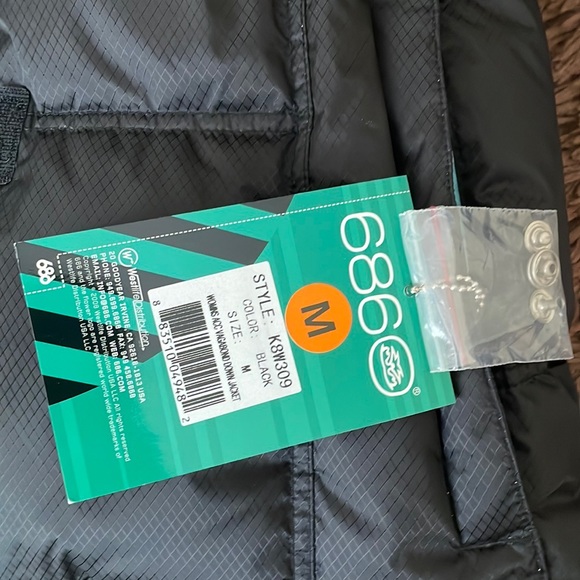 NWT 686 ACC Vagabond women’s black snowboard ski down jacket, size M. - Picture 9 of 15